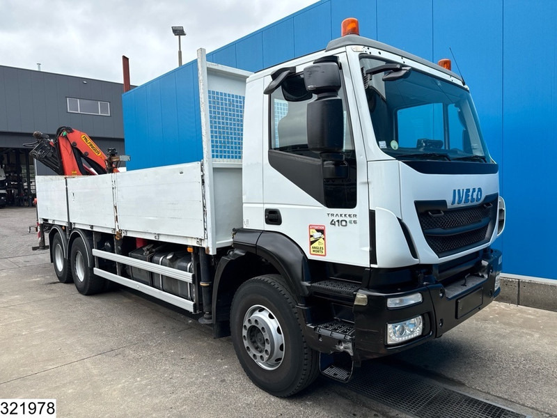 Iveco Trakker 410 6X4, EURO 6, Palfinger, Retarder, Steel suspension - شاحنات مسطحة, شاحنة كرين: صور 3 Iveco Trakker 410 6X4, EURO 6, Palfinger, Retarder, Steel suspension - شاحنات مسطحة, شاحنة كرين: صور 3