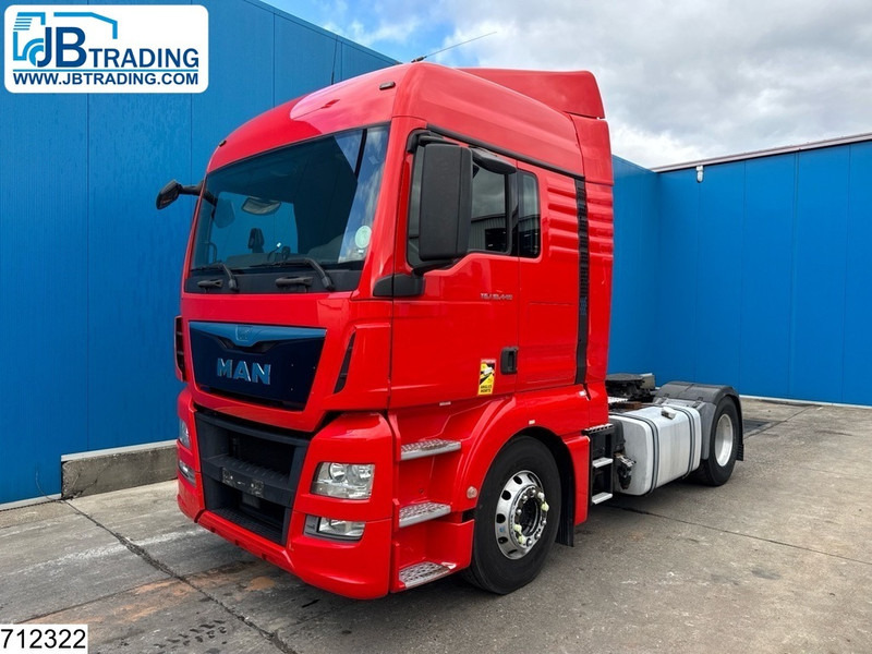 MAN TGX 18 440 EURO 6, Retarder, PTO, Standairco - شاحنة جرار: صور 1 MAN TGX 18 440 EURO 6, Retarder, PTO, Standairco - شاحنة جرار: صور 1