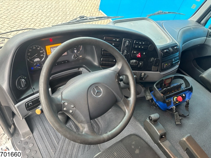 Mercedes-Benz Actros 1836 EURO 5, Fassi, Remote - شاحنة جرار: صور 5 Mercedes-Benz Actros 1836 EURO 5, Fassi, Remote - شاحنة جرار: صور 5