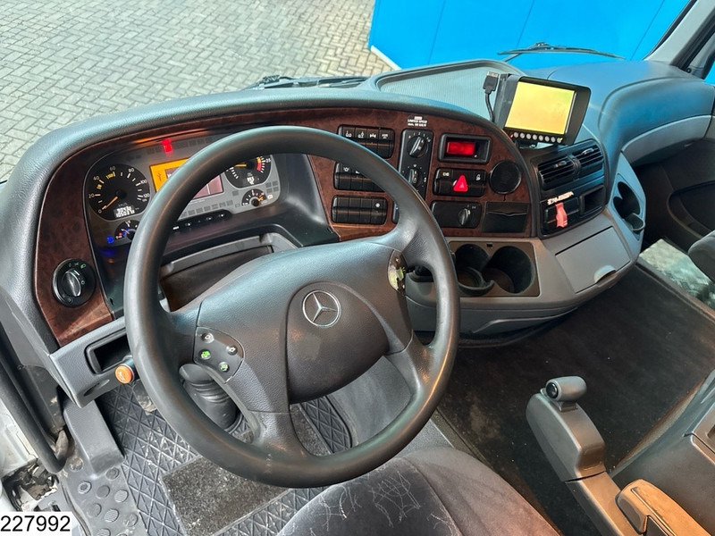 Mercedes-Benz Actros 2532 6x2, EURO 5, 23600 Liter, 5 Comp, LAG - شاحنة صهريج: صور 5 Mercedes-Benz Actros 2532 6x2, EURO 5, 23600 Liter, 5 Comp, LAG - شاحنة صهريج: صور 5