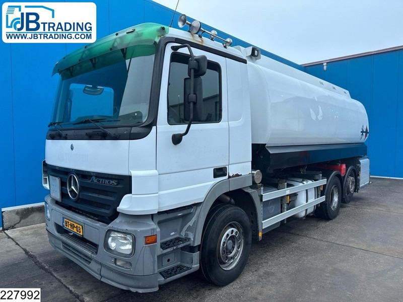 Mercedes-Benz Actros 2532 6x2, EURO 5, 23600 Liter, 5 Comp, LAG - شاحنة صهريج: صور 1 Mercedes-Benz Actros 2532 6x2, EURO 5, 23600 Liter, 5 Comp, LAG - شاحنة صهريج: صور 1