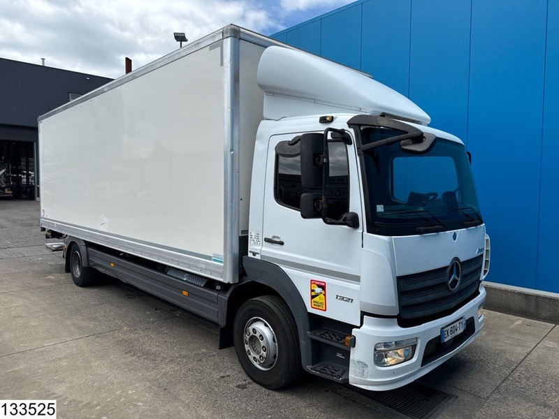 Mercedes-Benz Atego 1321 EURO 6, Dhollandia - بصندوق مغلق شاحنة: صور 4 Mercedes-Benz Atego 1321 EURO 6, Dhollandia - بصندوق مغلق شاحنة: صور 4