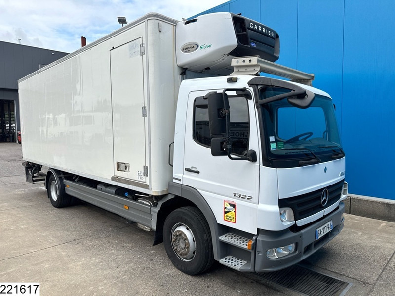 Mercedes-Benz Atego 1322 EURO 4, Manual, Dhollandia, Chereau - مبردة شاحنة: صور 3 Mercedes-Benz Atego 1322 EURO 4, Manual, Dhollandia, Chereau - مبردة شاحنة: صور 3