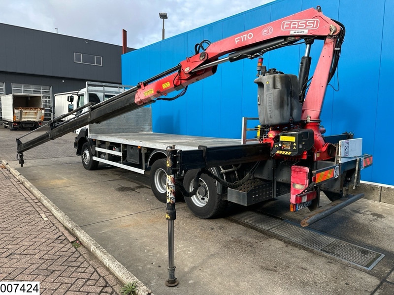 Renault Kerax 370 Dxi 6x4, EURO 4, Fassi - شاحنات مسطحة, شاحنة كرين: صور 4 Renault Kerax 370 Dxi 6x4, EURO 4, Fassi - شاحنات مسطحة, شاحنة كرين: صور 4