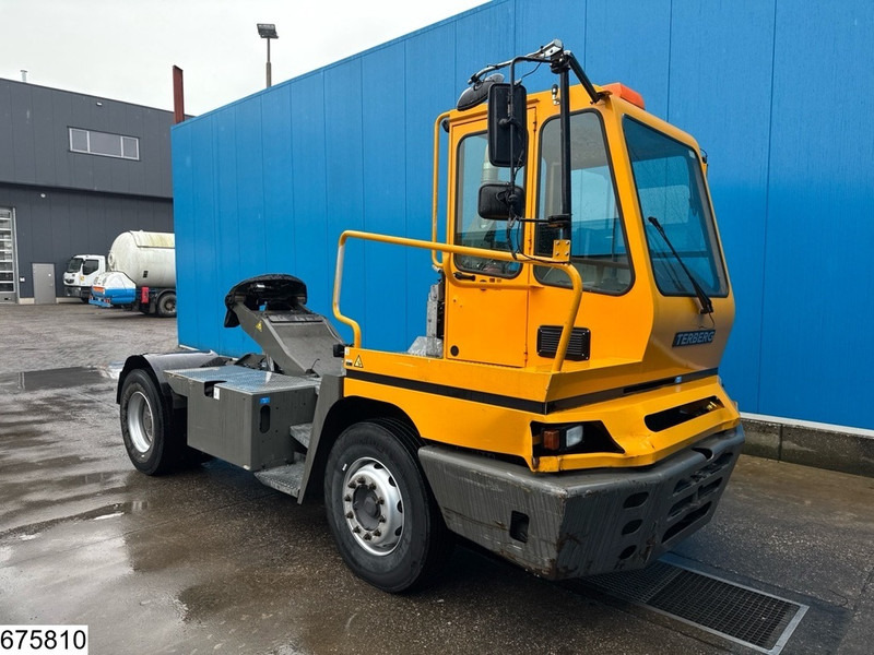 Terberg YT 182 Terminal tractor, 22.079 Operating hours - شاحنة جرار: صور 3 Terberg YT 182 Terminal tractor, 22.079 Operating hours - شاحنة جرار: صور 3