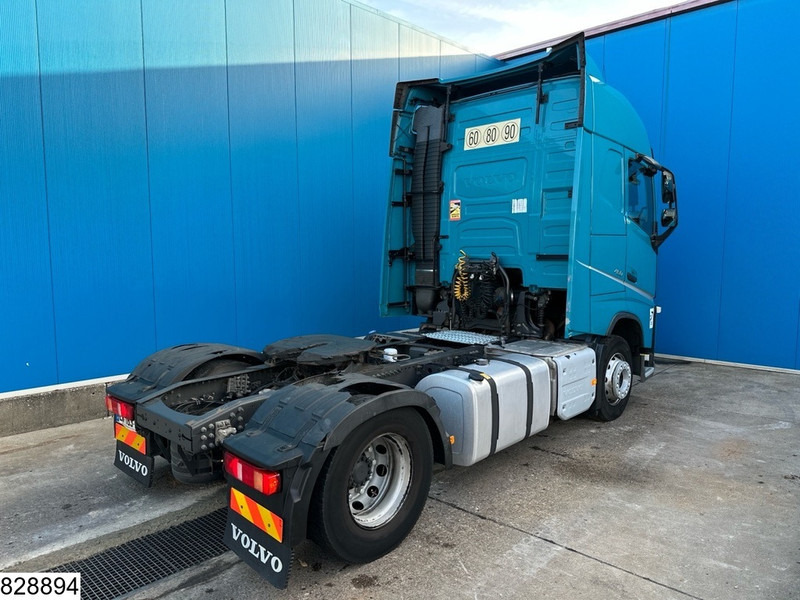 Volvo FH 460 EURO 6 - شاحنة جرار: صور 2 Volvo FH 460 EURO 6 - شاحنة جرار: صور 2