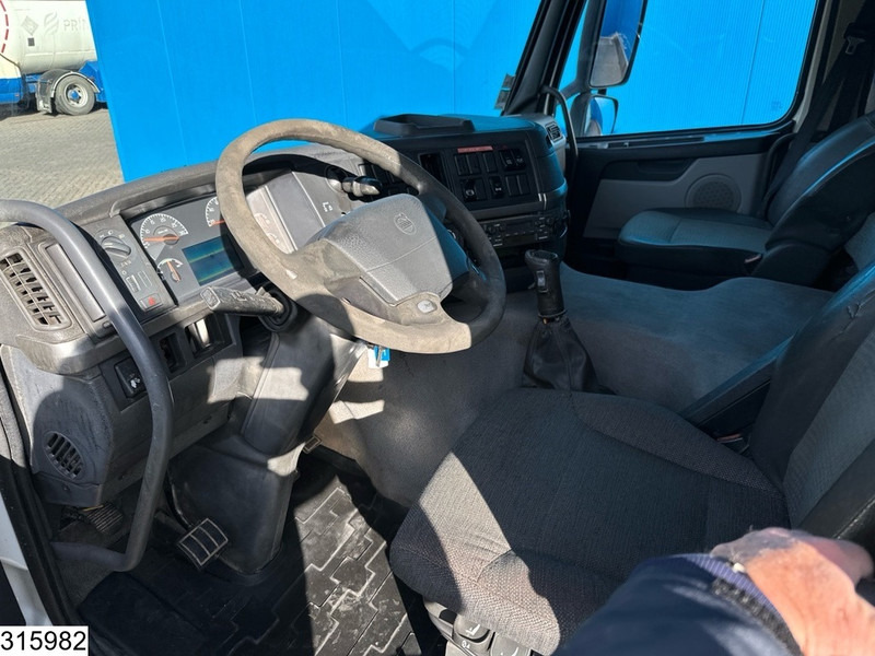 Volvo FM 280 EURO 3, Manual transmission - شاحنات مسطحة: صور 5 Volvo FM 280 EURO 3, Manual transmission - شاحنات مسطحة: صور 5