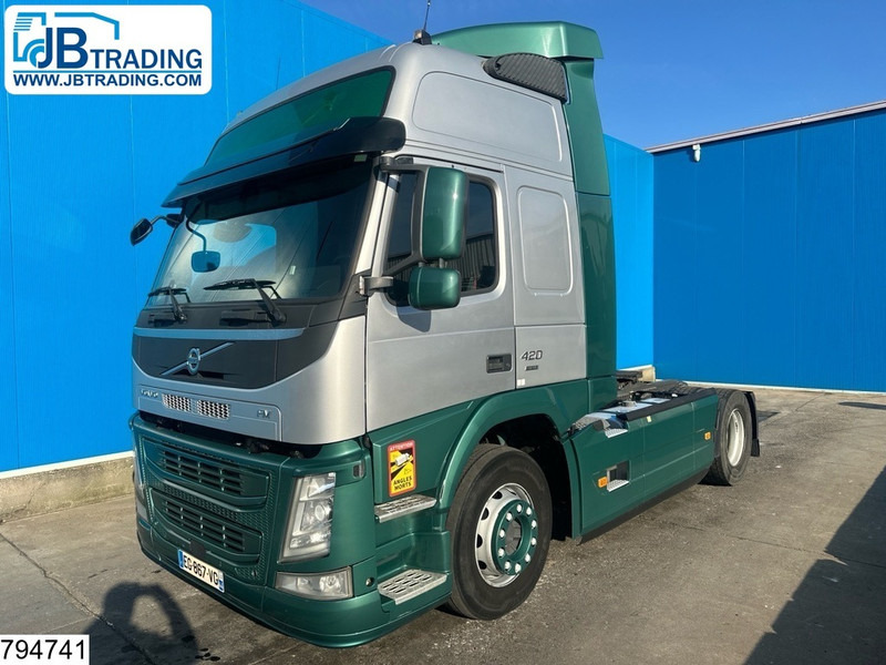 Volvo FM 420 EURO 6 - شاحنة جرار: صور 1 Volvo FM 420 EURO 6 - شاحنة جرار: صور 1