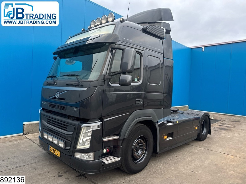 Volvo FM 420 EURO 6 - شاحنة جرار: صور 1 Volvo FM 420 EURO 6 - شاحنة جرار: صور 1