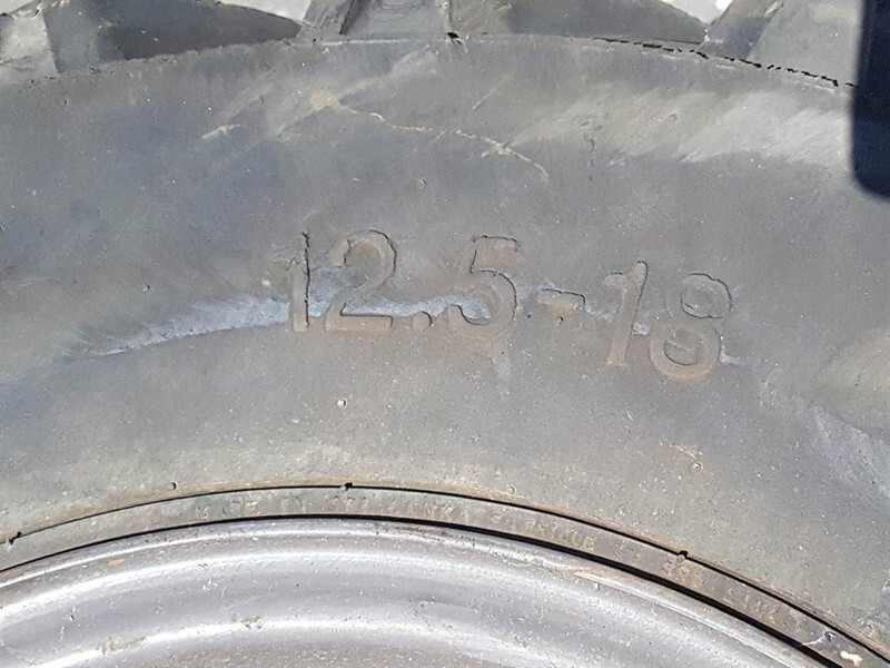 Ahlmann AS50-Solideal 12.5-18-Dunlop 12.5R18-Tire/Reifen - الإطارات والجنوط - آلات البناء: صور 5 Ahlmann AS50-Solideal 12.5-18-Dunlop 12.5R18-Tire/Reifen - الإطارات والجنوط - آلات البناء: صور 5