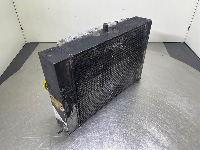 المحرك - آلات البناء Ahlmann AS900-23126961-Cooler/Kühler/Koeler: صور 6 المحرك - آلات البناء Ahlmann AS900-23126961-Cooler/Kühler/Koeler: صور 6