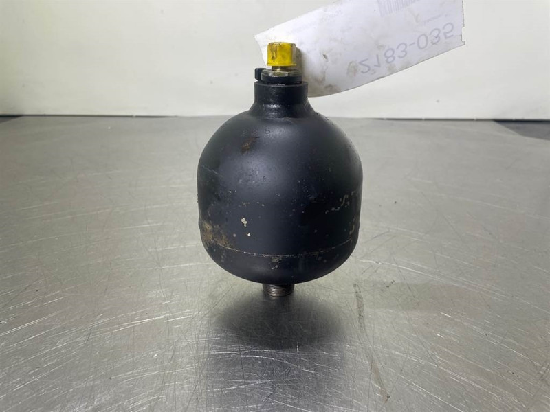 Ahlmann AZ150-4101298A-Hydac SBO250-0,75E1-Accumulator - علم السوائل المتحركة - آلات البناء: صور 2 Ahlmann AZ150-4101298A-Hydac SBO250-0,75E1-Accumulator - علم السوائل المتحركة - آلات البناء: صور 2