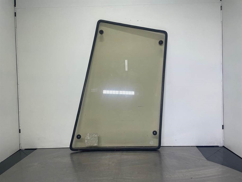 Ahlmann AZ6-4197784A-Window/Seitenscheibe/Ruit - الكابينة والداخلية - آلات البناء: صور 2 Ahlmann AZ6-4197784A-Window/Seitenscheibe/Ruit - الكابينة والداخلية - آلات البناء: صور 2