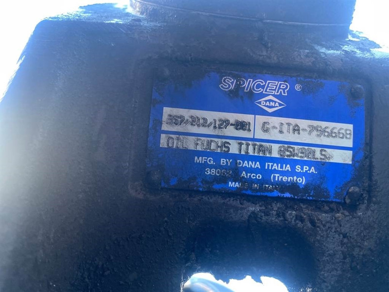 المحور و قطع الغيار - آلات البناء Ahlmann AZ85-Dana Spicer 357/212/127-001-Axle/Achse/As: صور 7 المحور و قطع الغيار - آلات البناء Ahlmann AZ85-Dana Spicer 357/212/127-001-Axle/Achse/As: صور 7