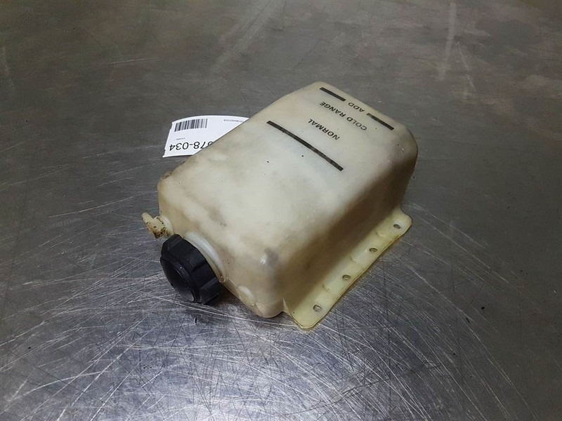 Case 621D - Tank/Behälter/Reservoir - الكابينة والداخلية - آلات البناء: صور 3 Case 621D - Tank/Behälter/Reservoir - الكابينة والداخلية - آلات البناء: صور 3