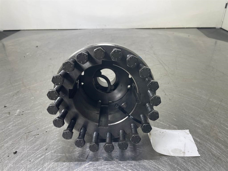 Cat 924G - Bevel gear set housing - المحور و قطع الغيار - آلات البناء: صور 3 Cat 924G - Bevel gear set housing - المحور و قطع الغيار - آلات البناء: صور 3