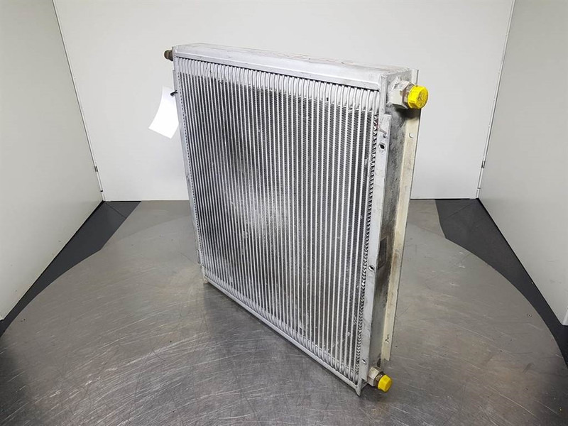 Demag 13136274 - Oil cooler/Ölkühler/Oliekoeler - علم السوائل المتحركة - آلات البناء: صور 2 Demag 13136274 - Oil cooler/Ölkühler/Oliekoeler - علم السوائل المتحركة - آلات البناء: صور 2