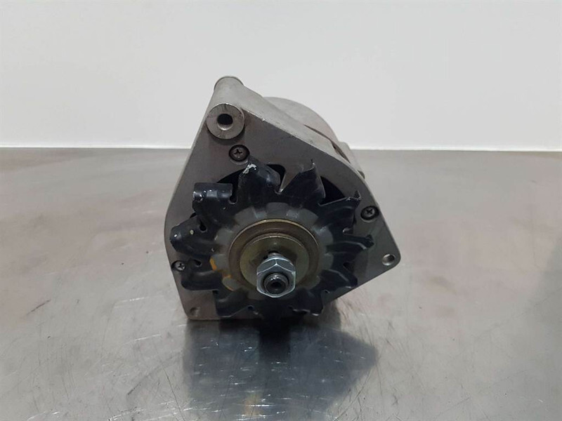 Deutz 28V 27A - Alternator/Lichtmaschine/Dynamo - المحرك - آلات البناء: صور 2 Deutz 28V 27A - Alternator/Lichtmaschine/Dynamo - المحرك - آلات البناء: صور 2