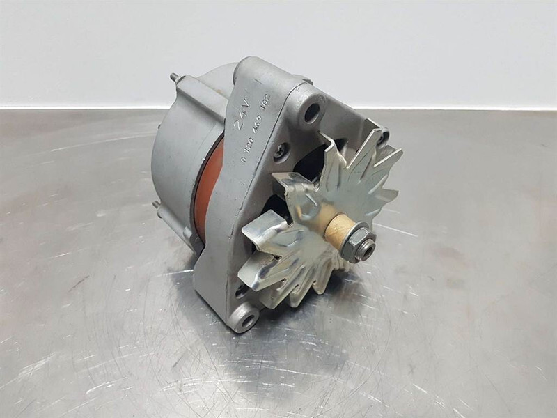 Deutz 913/1013-28V 55A-Alternator/Lichtmaschine/Dynamo - المحرك - آلات البناء: صور 1 Deutz 913/1013-28V 55A-Alternator/Lichtmaschine/Dynamo - المحرك - آلات البناء: صور 1