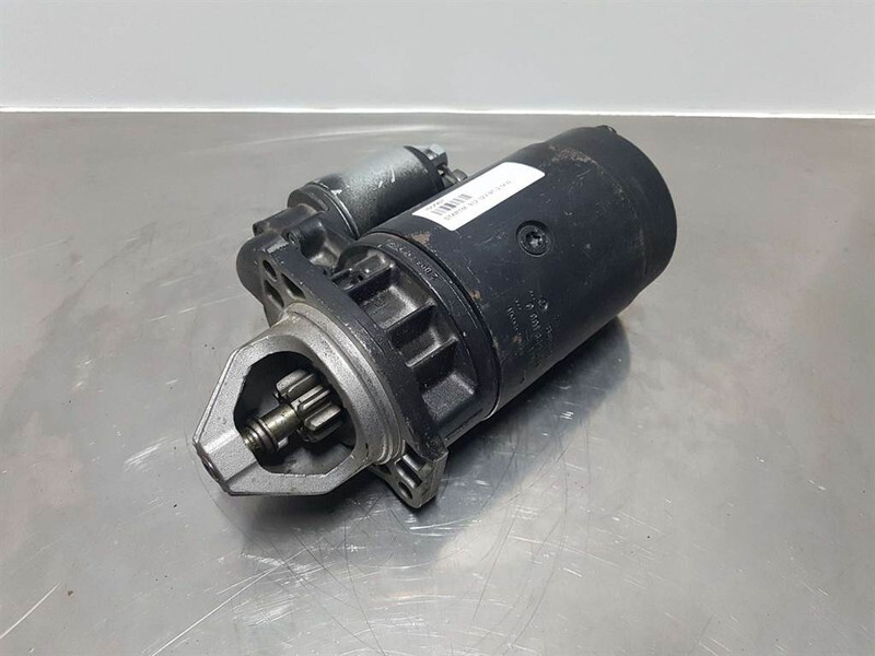 Deutz BF4L913-12V 9T 3,1KW-Starter/Anlasser/Startmotor - المحرك - آلات البناء: صور 1 Deutz BF4L913-12V 9T 3,1KW-Starter/Anlasser/Startmotor - المحرك - آلات البناء: صور 1