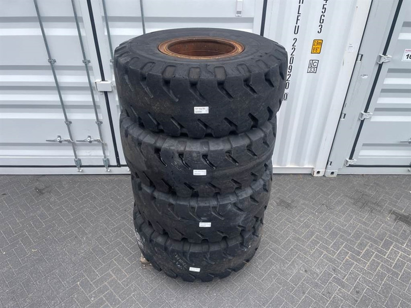 Hyundai HL740-9-Michelin 20.5R25-Tire/Reifen/Band - الإطارات والجنوط - آلات البناء: صور 2 Hyundai HL740-9-Michelin 20.5R25-Tire/Reifen/Band - الإطارات والجنوط - آلات البناء: صور 2