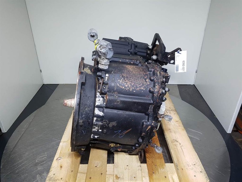 JCB 416HT-4656004010-ZF 4WG-115-Transmission/Getriebe - علبة التروس و قطع الغيار - آلات البناء: صور 2 JCB 416HT-4656004010-ZF 4WG-115-Transmission/Getriebe - علبة التروس و قطع الغيار - آلات البناء: صور 2