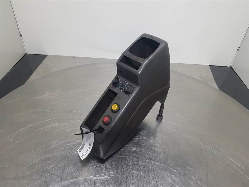 Komatsu PW 75/95 (FAI) - Dashboard/Console/Konsole - الكابينة والداخلية - آلات البناء: صور 3 Komatsu PW 75/95 (FAI) - Dashboard/Console/Konsole - الكابينة والداخلية - آلات البناء: صور 3