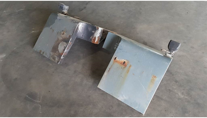 Komatsu WA 270 - 3 - Fender/Kotflügel/Spatbord - درابزين - آلات البناء: صور 3 Komatsu WA 270 - 3 - Fender/Kotflügel/Spatbord - درابزين - آلات البناء: صور 3