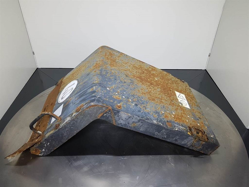 Komatsu WA 320 - 5H - Fender/Kotflügel/Spatbord - درابزين - آلات البناء: صور 1 Komatsu WA 320 - 5H - Fender/Kotflügel/Spatbord - درابزين - آلات البناء: صور 1