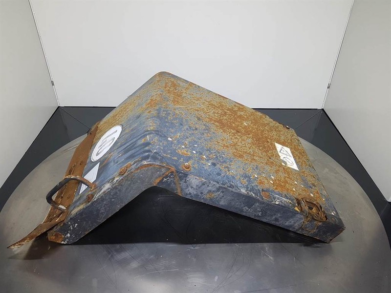 Komatsu WA 320 - 5H - Fender/Kotflügel/Spatbord - درابزين - آلات البناء: صور 1 Komatsu WA 320 - 5H - Fender/Kotflügel/Spatbord - درابزين - آلات البناء: صور 1