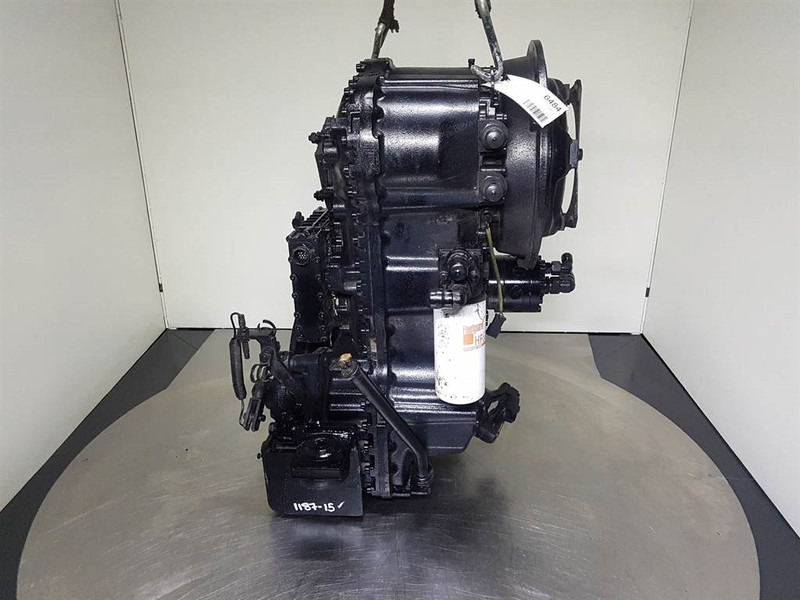 Komatsu WA320-ZF 4WG-160-4656054036-Transmission/Getriebe - علبة التروس - آلات البناء: صور 1 Komatsu WA320-ZF 4WG-160-4656054036-Transmission/Getriebe - علبة التروس - آلات البناء: صور 1