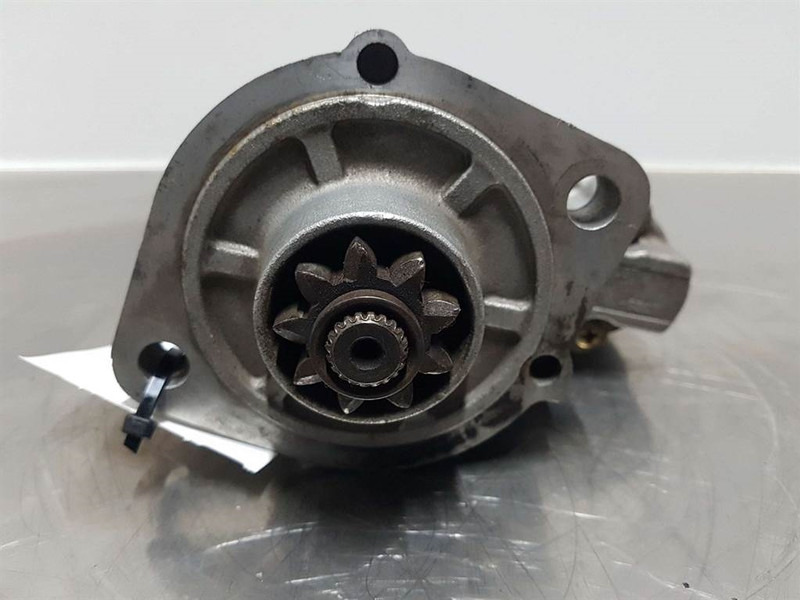 Kubota 12V 9T 2,5KW-Starter/Anlasser/Startmotor - المحرك - آلات البناء: صور 4 Kubota 12V 9T 2,5KW-Starter/Anlasser/Startmotor - المحرك - آلات البناء: صور 4