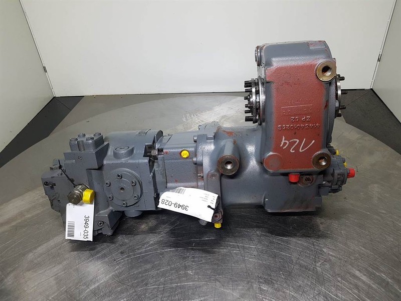 Liebherr A924 - 5008263-ZF 2HL-100-Transmission/Getriebe - علبة التروس و قطع الغيار - آلات البناء: صور 1 Liebherr A924 - 5008263-ZF 2HL-100-Transmission/Getriebe - علبة التروس و قطع الغيار - آلات البناء: صور 1