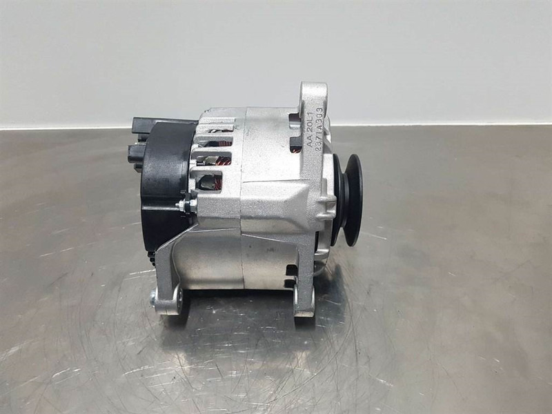 Manitou 12V 80A - Alternator/Lichtmaschine/Dynamo - المحرك - آلات البناء: صور 2 Manitou 12V 80A - Alternator/Lichtmaschine/Dynamo - المحرك - آلات البناء: صور 2