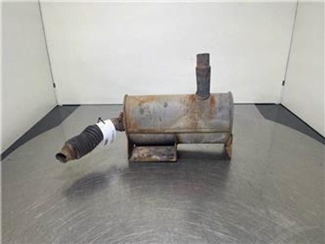 Manitou MT523-250522-Exhaust/Auspuff/Uitlaat - المحرك - آلات البناء: صور 1 Manitou MT523-250522-Exhaust/Auspuff/Uitlaat - المحرك - آلات البناء: صور 1