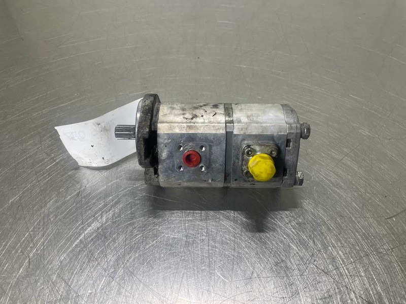 Mecalac 12MTX-5350259-Gearpump/Zahnradpumpe/Tandwielpomp - علم السوائل المتحركة - آلات البناء: صور 4 Mecalac 12MTX-5350259-Gearpump/Zahnradpumpe/Tandwielpomp - علم السوائل المتحركة - آلات البناء: صور 4