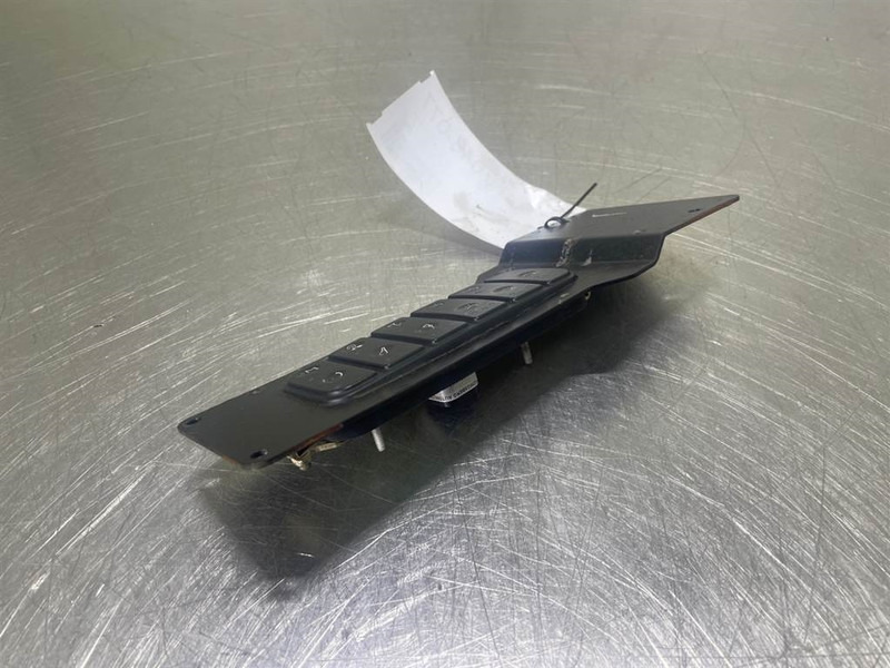 Mecalac 12MTX-6160071-Control cluster/Auftragstastatur - الكابينة والداخلية - آلات البناء: صور 3 Mecalac 12MTX-6160071-Control cluster/Auftragstastatur - الكابينة والداخلية - آلات البناء: صور 3