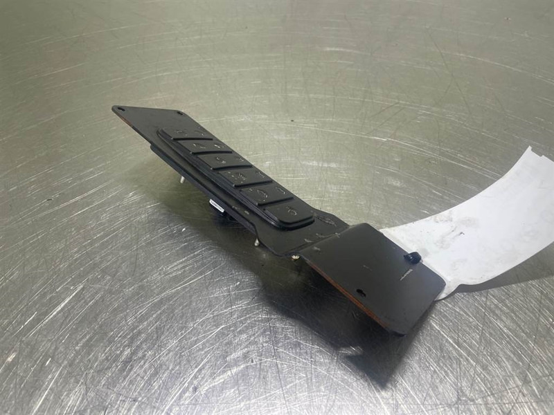 Mecalac 12MTX-6160071-Control cluster/Auftragstastatur - الكابينة والداخلية - آلات البناء: صور 4 Mecalac 12MTX-6160071-Control cluster/Auftragstastatur - الكابينة والداخلية - آلات البناء: صور 4