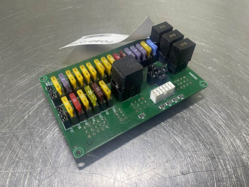 Mecalac 12MTX-6160080-ECU/Control box/Steuermodul - النظام الكهربائي - آلات البناء: صور 1 Mecalac 12MTX-6160080-ECU/Control box/Steuermodul - النظام الكهربائي - آلات البناء: صور 1