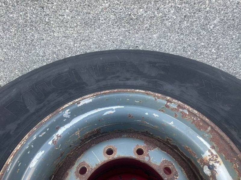 Michelin 425/65R22.5-Tire/Reifen/Band - الإطارات والجنوط - آلات البناء: صور 5 Michelin 425/65R22.5-Tire/Reifen/Band - الإطارات والجنوط - آلات البناء: صور 5