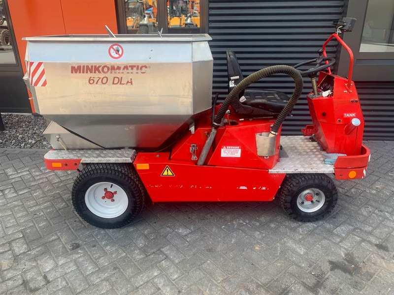 NORCAR MINKOMATIC 670 DLA - المعدات لتربية الماشية: صور 2 NORCAR MINKOMATIC 670 DLA - المعدات لتربية الماشية: صور 2