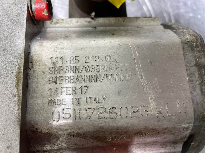 Sauer Danfoss SNP3NN/038RN06D-Gearpump/Zahnradpumpe/Tandwielpomp - علم السوائل المتحركة - آلات البناء: صور 5 Sauer Danfoss SNP3NN/038RN06D-Gearpump/Zahnradpumpe/Tandwielpomp - علم السوائل المتحركة - آلات البناء: صور 5