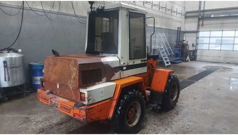 Schaeff SKL 832 (For parts) - اللودر بعجل: صور 4 Schaeff SKL 832 (For parts) - اللودر بعجل: صور 4