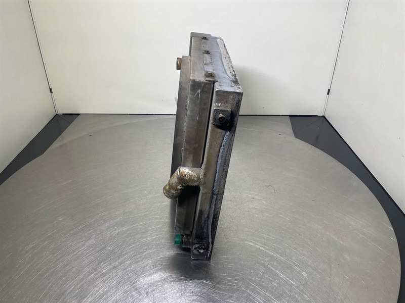 Schaeff SKL843-5010660860/5010663023-Cooler/Kühler/Koeler - المحرك - آلات البناء: صور 2 Schaeff SKL843-5010660860/5010663023-Cooler/Kühler/Koeler - المحرك - آلات البناء: صور 2