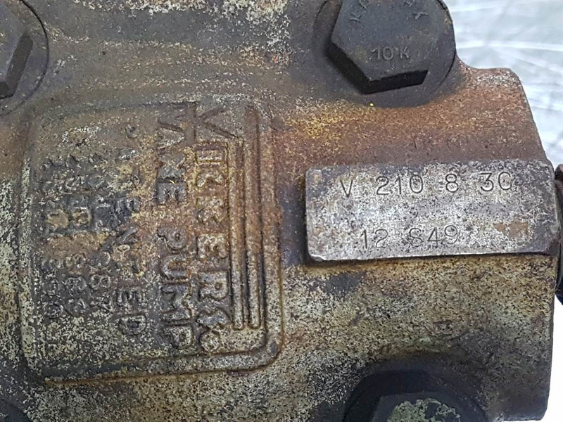 Vickers V210-8-3C-12-Vane pump/Zahnradpumpe/Tandwielpomp - علم السوائل المتحركة - آلات البناء: صور 4 Vickers V210-8-3C-12-Vane pump/Zahnradpumpe/Tandwielpomp - علم السوائل المتحركة - آلات البناء: صور 4