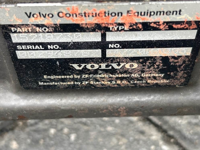 Volvo L25F-15219730-Axle/Achse/As - المحور و قطع الغيار - آلات البناء: صور 5 Volvo L25F-15219730-Axle/Achse/As - المحور و قطع الغيار - آلات البناء: صور 5