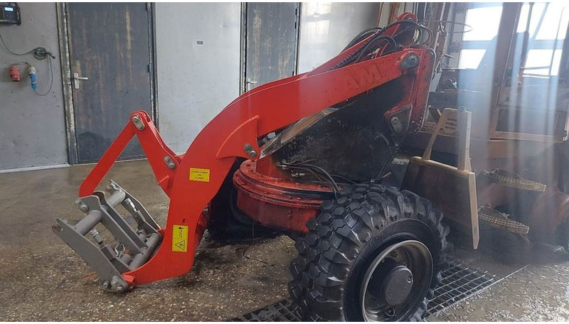 Yanmar V70 Speeder - (For parts) - اللودر بعجل: صور 3 Yanmar V70 Speeder - (For parts) - اللودر بعجل: صور 3