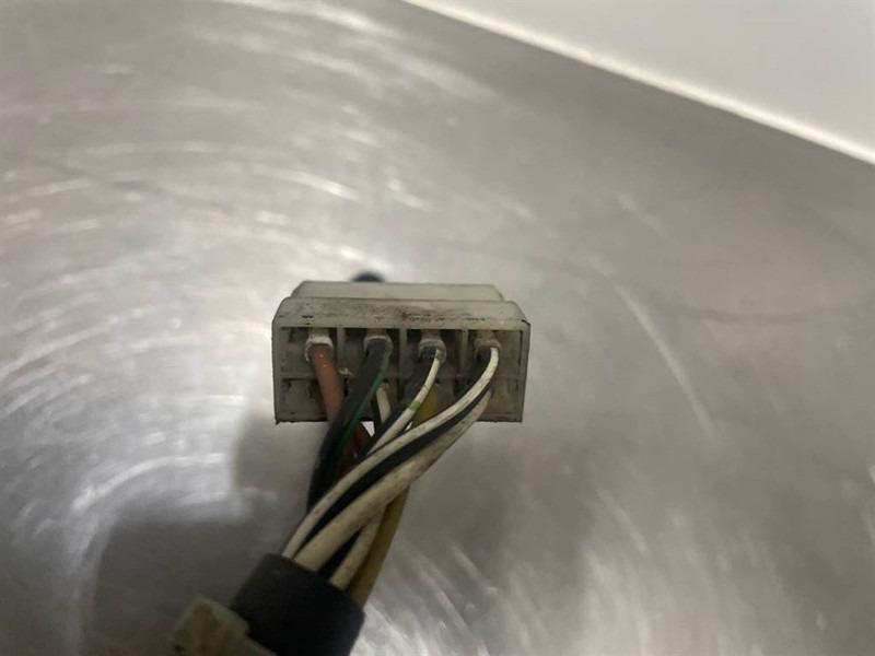 Zettelmeyer ZL1001 - Steer col switch/Lenkstockschalter - النظام الكهربائي - آلات البناء: صور 5 Zettelmeyer ZL1001 - Steer col switch/Lenkstockschalter - النظام الكهربائي - آلات البناء: صور 5