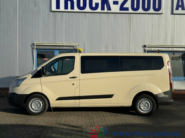 Ford Transit 2.0 TDCI Custom TAXI Ausstattung 9 Sitze - ميكروباص: صور 4 Ford Transit 2.0 TDCI Custom TAXI Ausstattung 9 Sitze - ميكروباص: صور 4