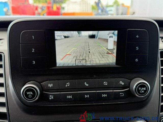 Ford Transit Custom Lang Trend 3Sitzer + Klima + DAB - فان المدمجة: صور 4 Ford Transit Custom Lang Trend 3Sitzer + Klima + DAB - فان المدمجة: صور 4